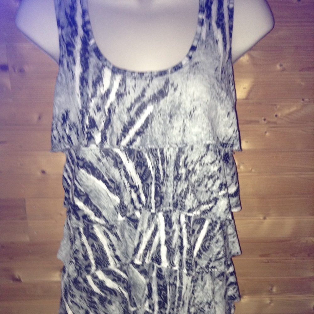 Ruffled tank top